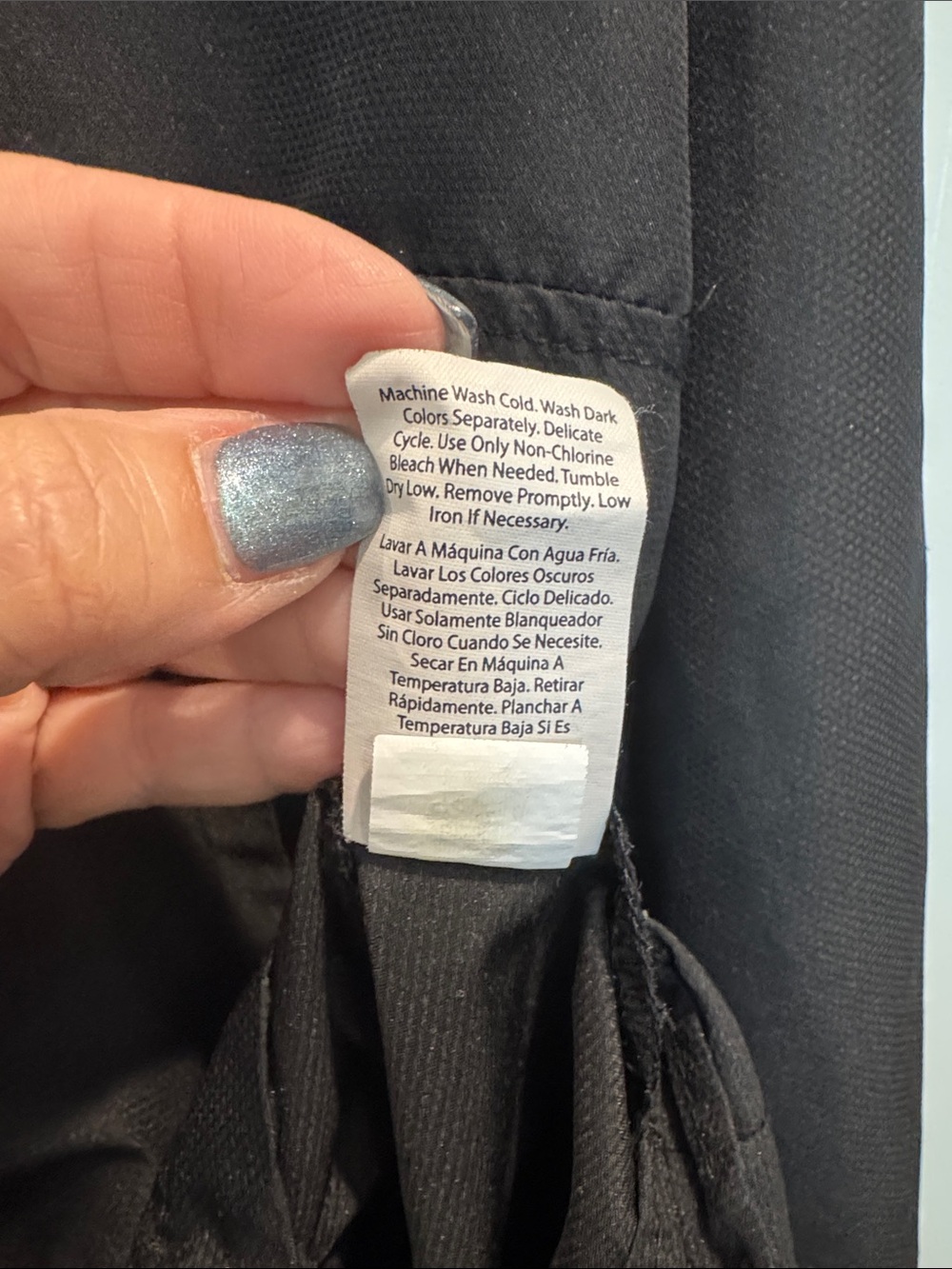 Label Inside Garment - Picture 7 of 7